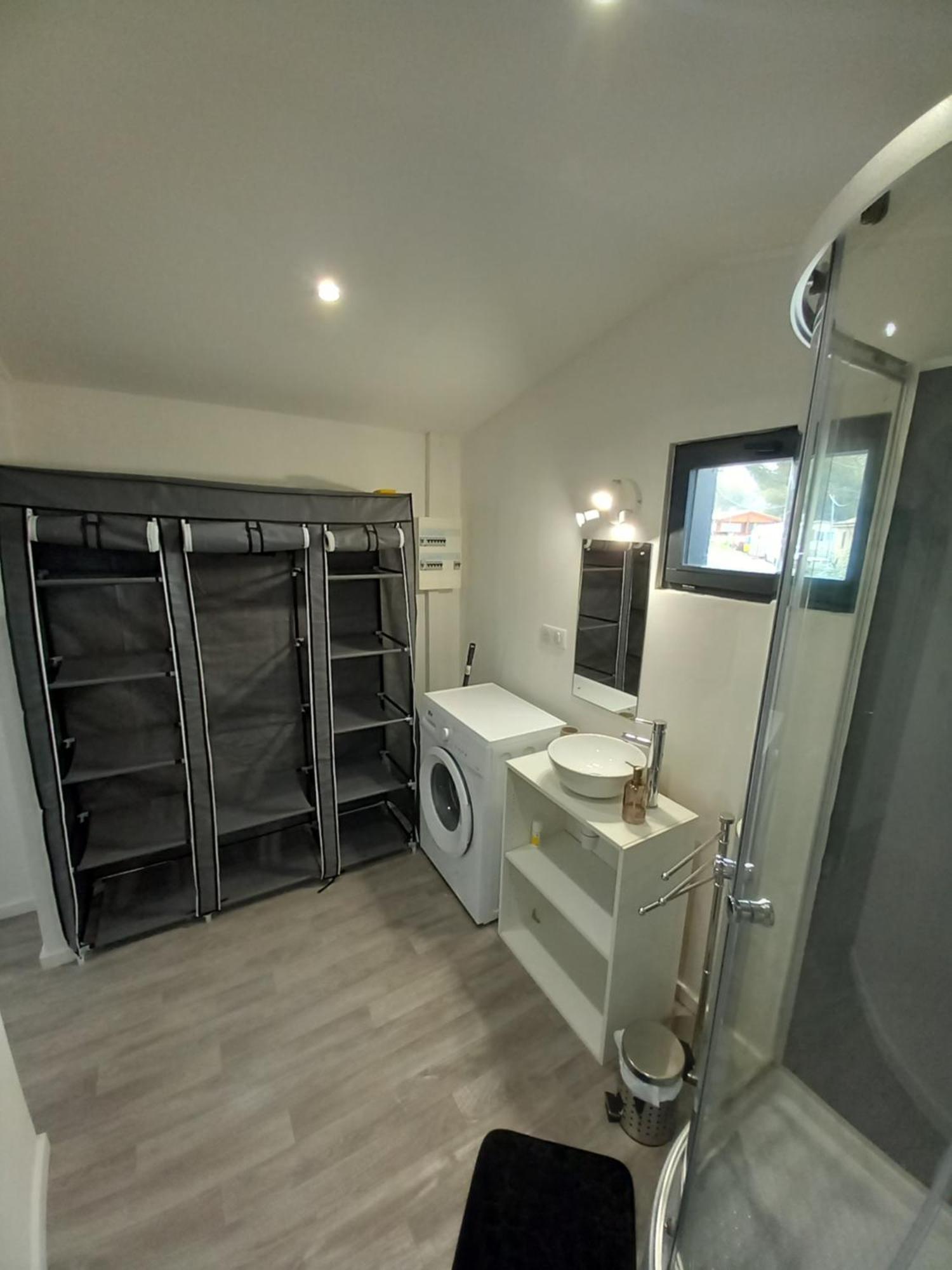 Mobilhome A Deux Pas Du Circuit Du Castellet Avec Terrasse Vue Mer Ле-Кастелле Экстерьер фото