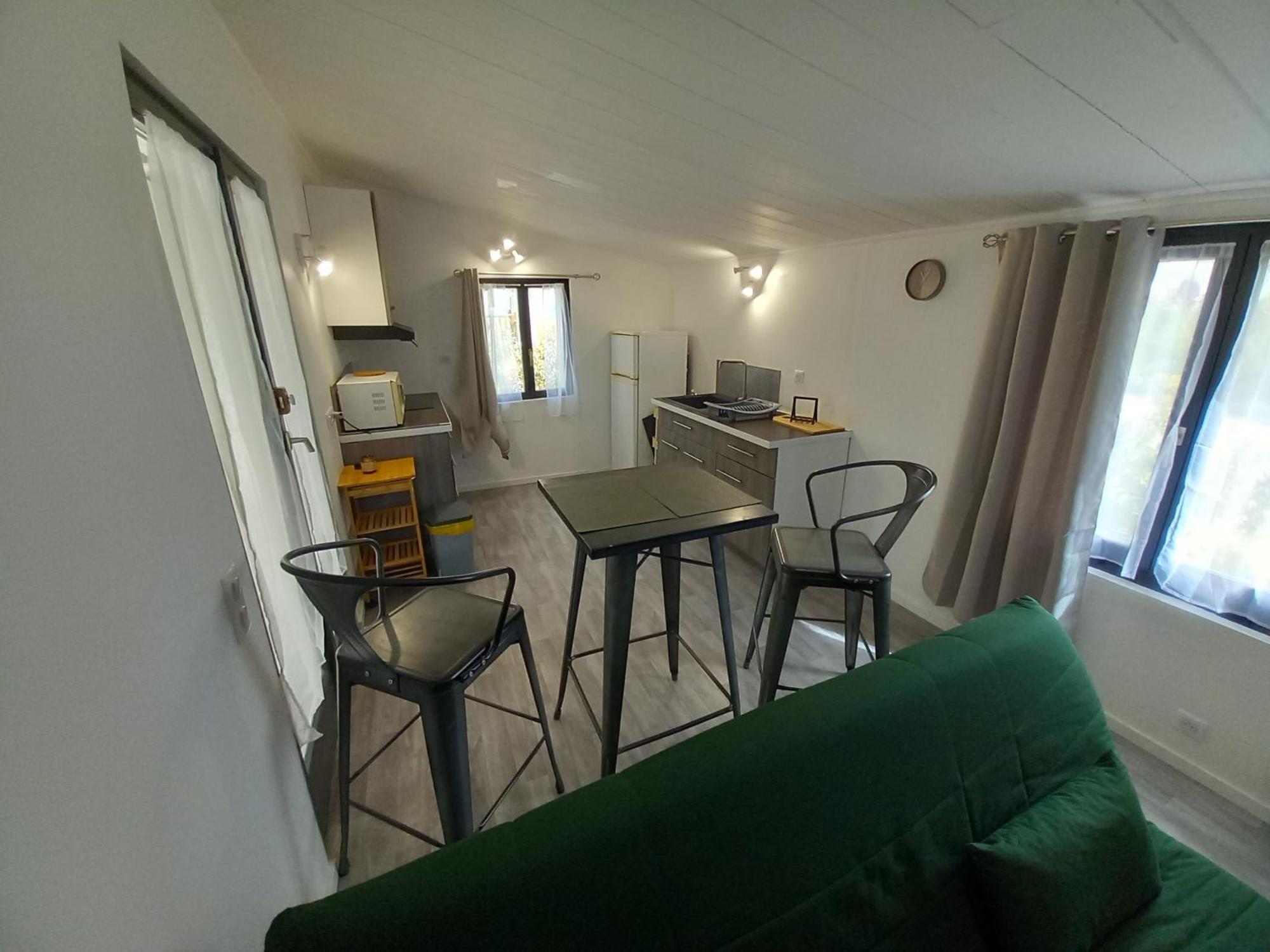 Mobilhome A Deux Pas Du Circuit Du Castellet Avec Terrasse Vue Mer Ле-Кастелле Экстерьер фото